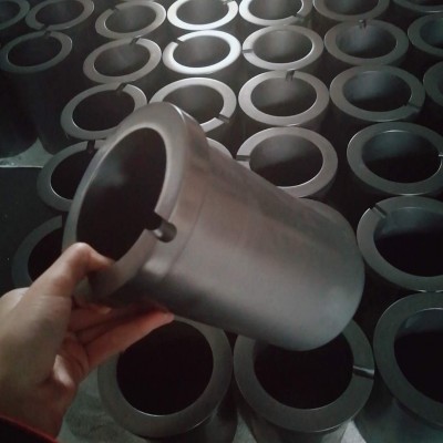 graphite crucible with coating for melting